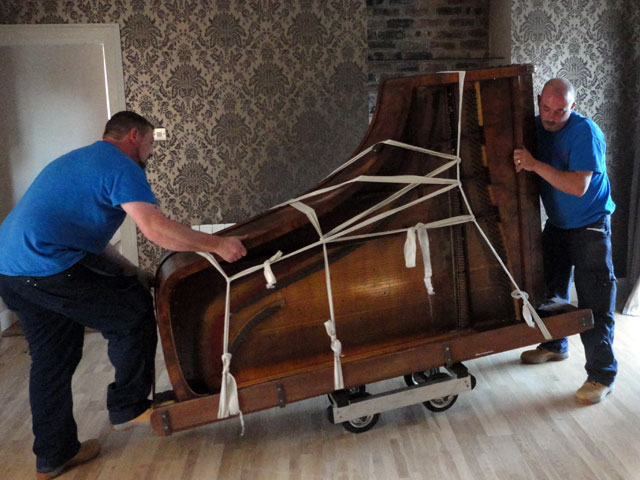 Piano Movers NYC | Oz Moving